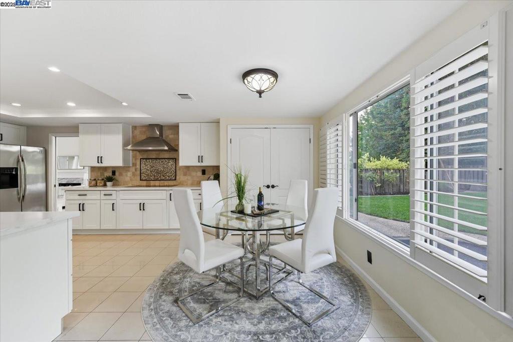 SHADOW CREEK - Residential