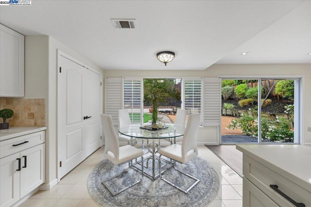 SHADOW CREEK - Residential