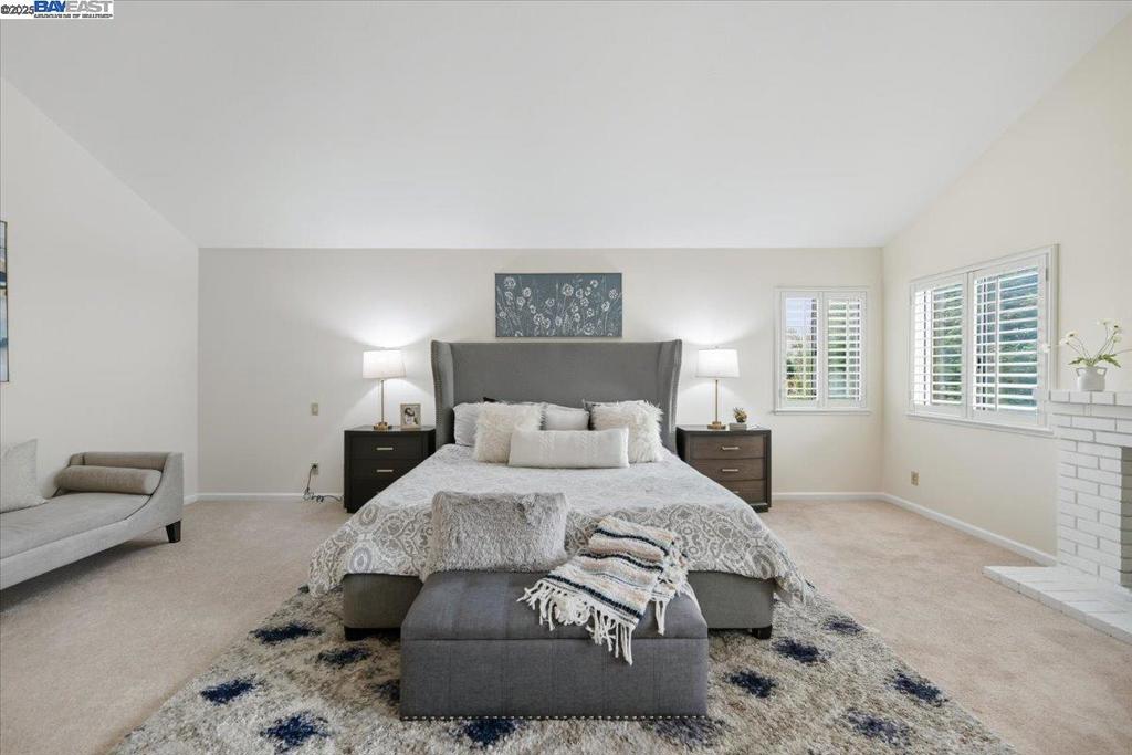 SHADOW CREEK - Residential
