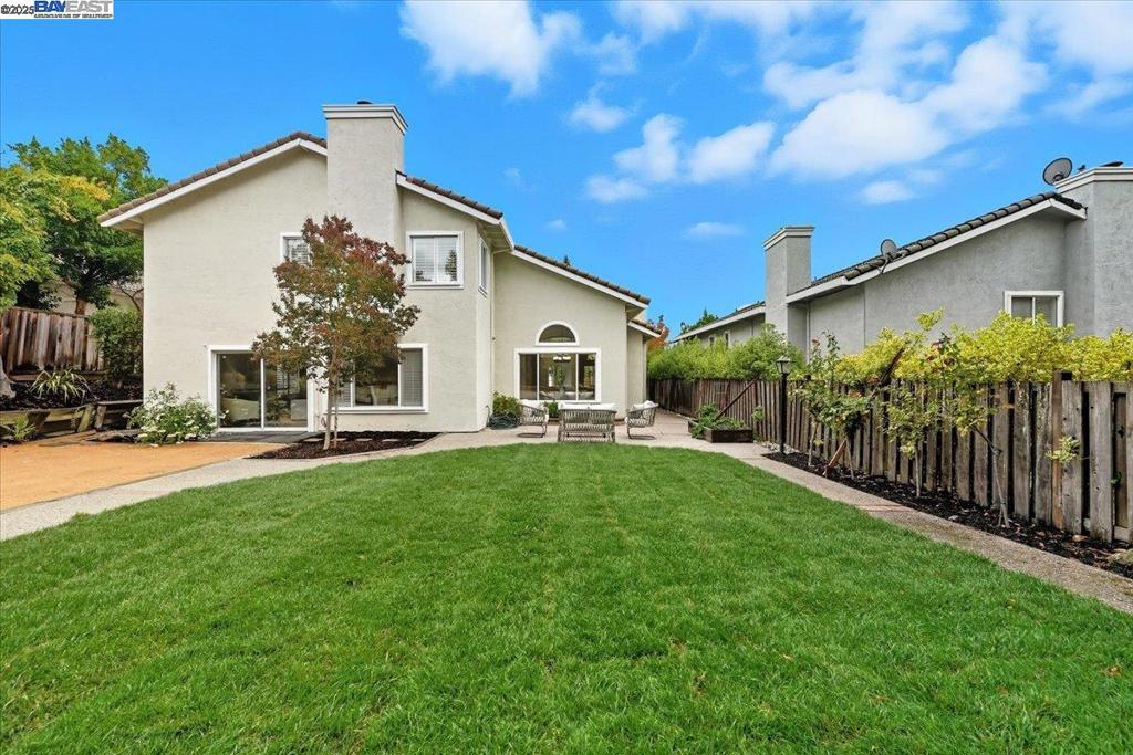 SHADOW CREEK - Residential