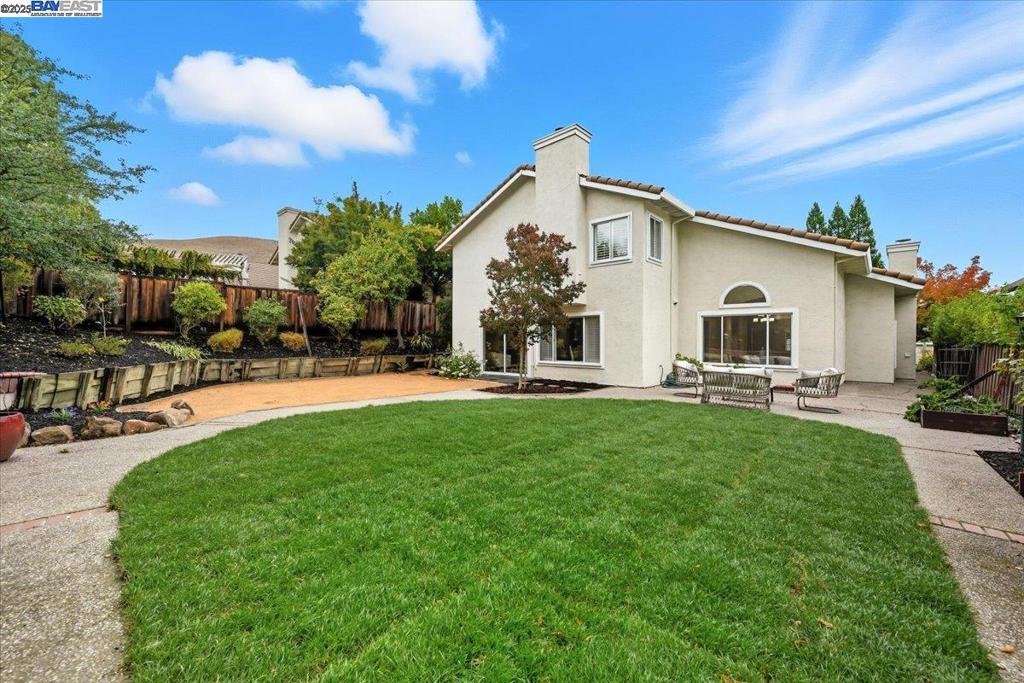 SHADOW CREEK - Residential
