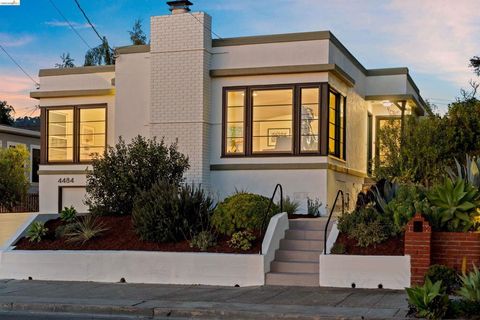 Photo of 4484 Tulip Ave, Oakland, CA 94619 (MLS # 41127968)