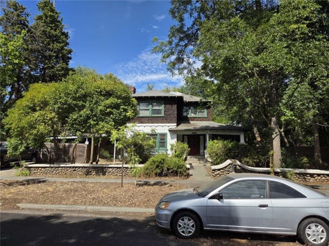 Photo of 1530 Oleander Avenue, Chico, CA 95926 (MLS # FR26155786)