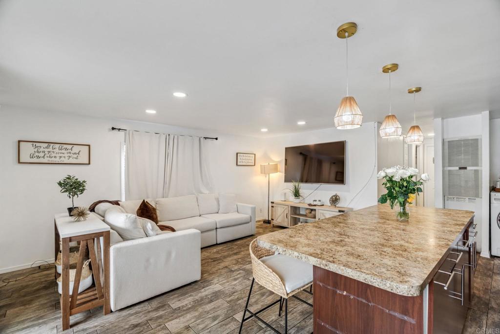 10250 PROSPECT 38