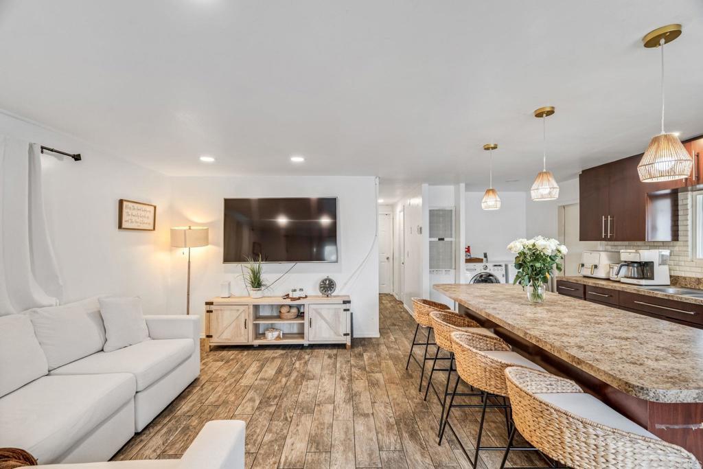 10250 PROSPECT 38