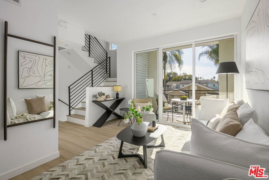Photo of 5851 David Avenue, Los Angeles, CA 90034 (MLS # 26637283)