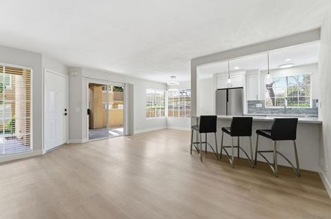 7385 Calle Cristobal 225 San Diego CA 92126