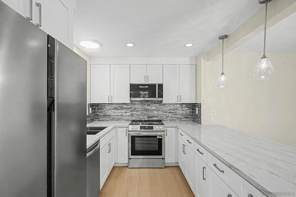 7385 Calle Cristobal 225