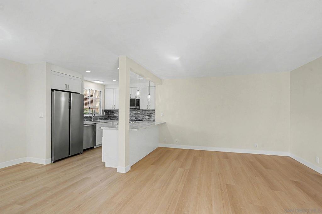 7385 Calle Cristobal 225