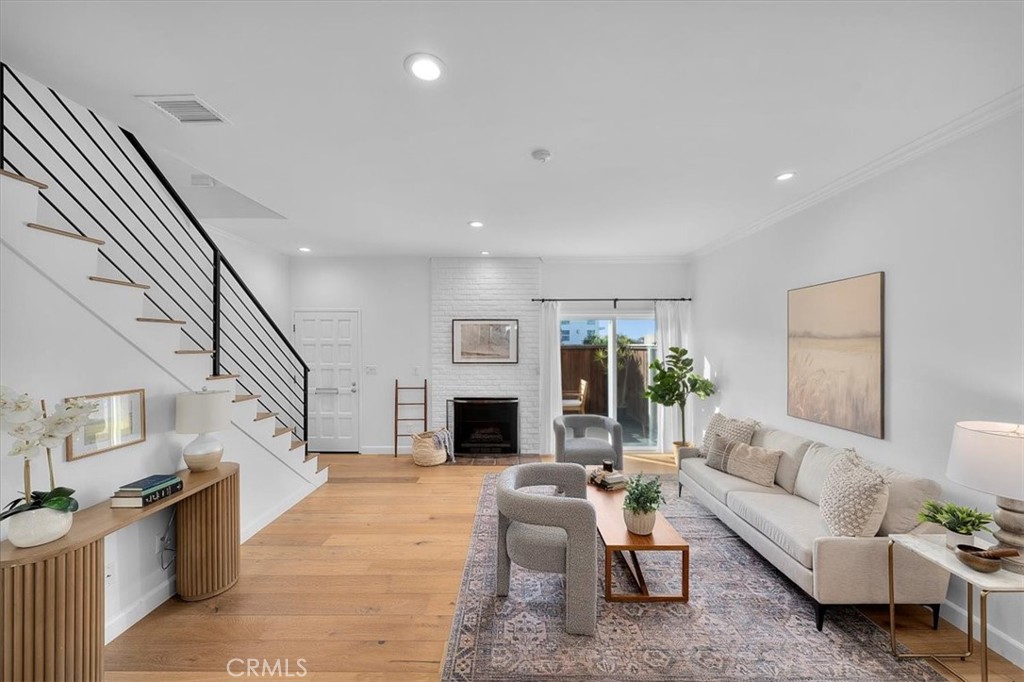 1006 Palm Lane