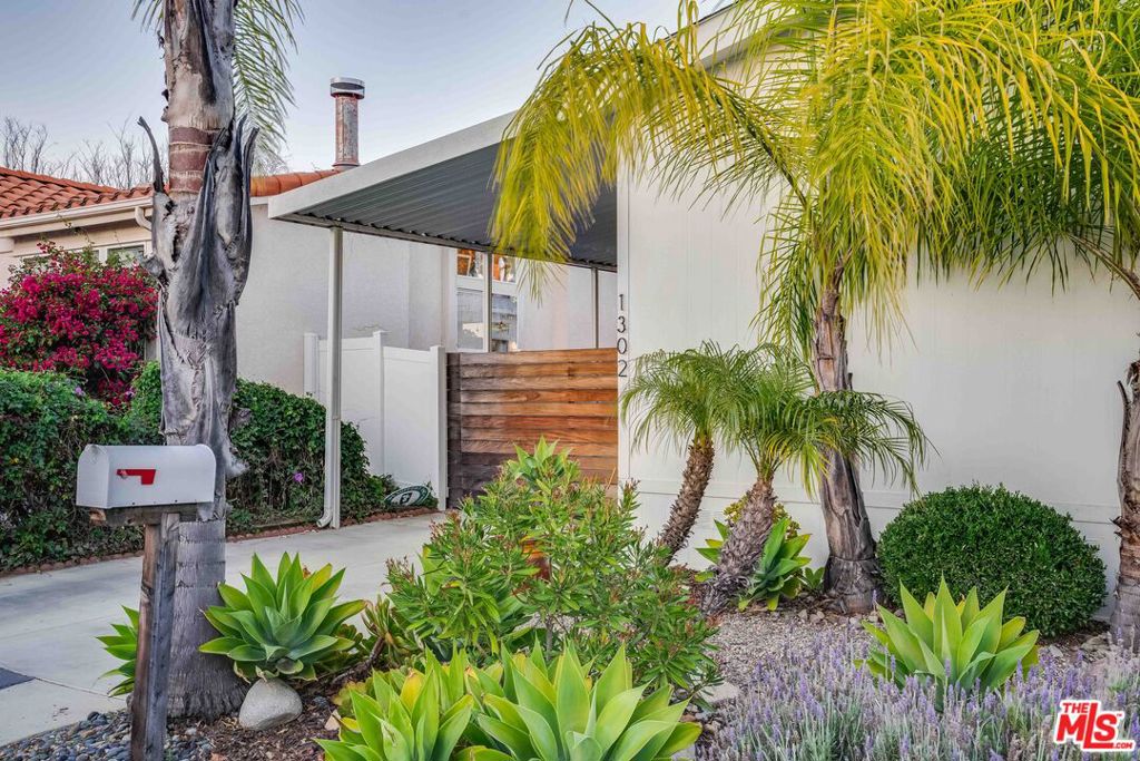 1302 Zuni Lane