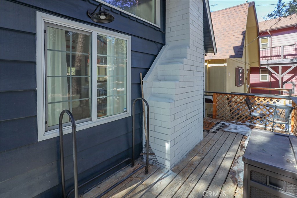 325 Hilltop Lane