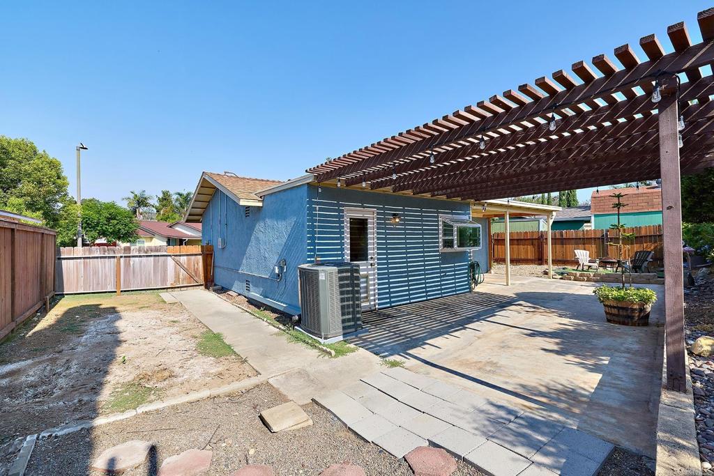 826 Laurelwood Court