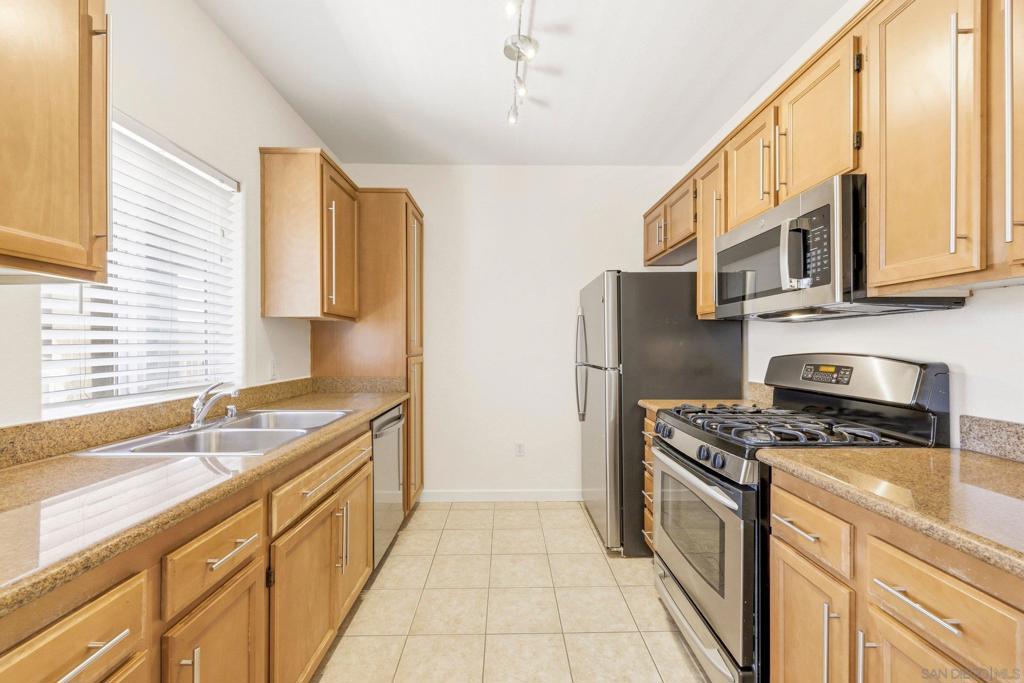 7659 Mission Gorge 86