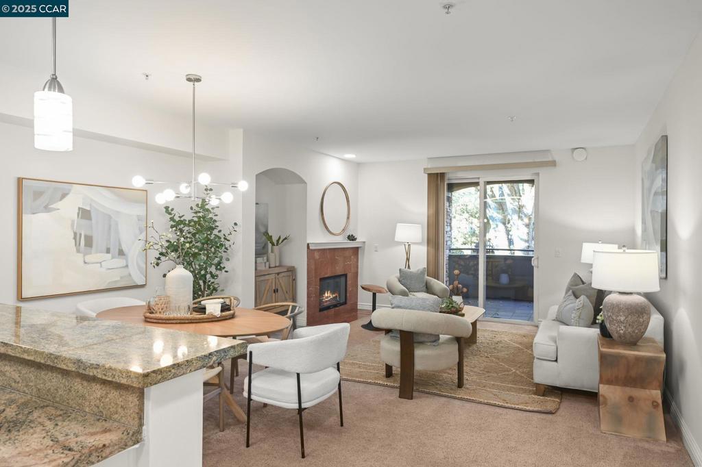 1310 Creekside Dr 103