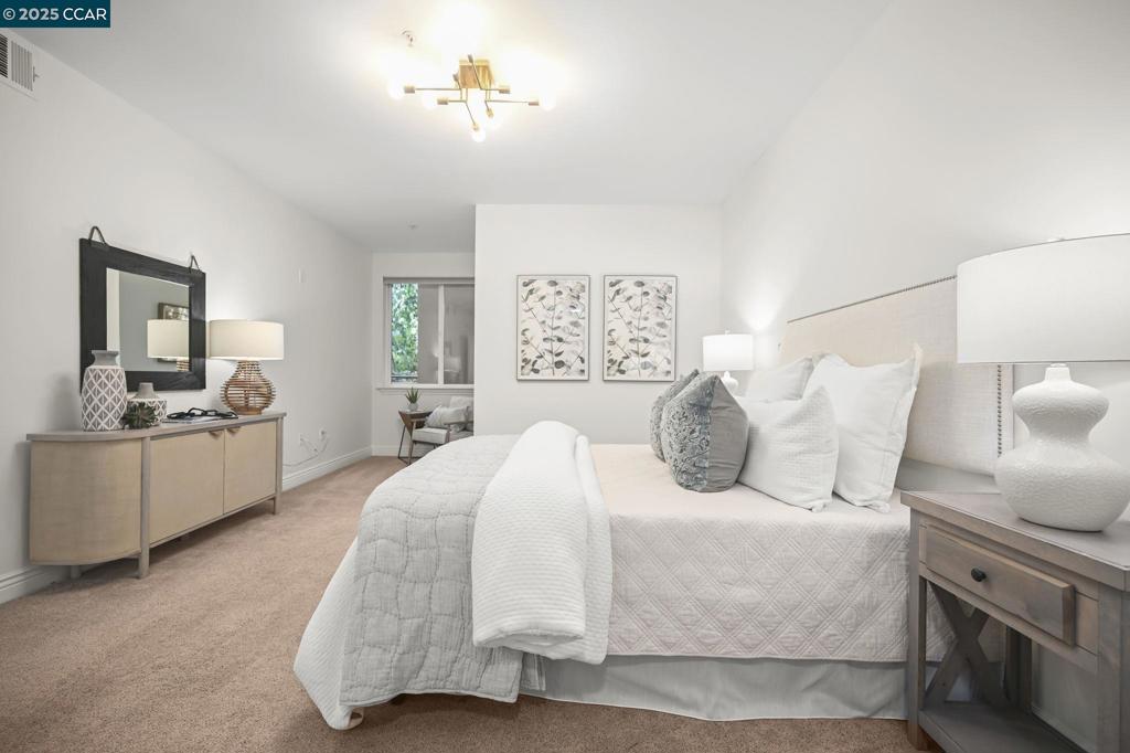 CREEKSIDE - Residential