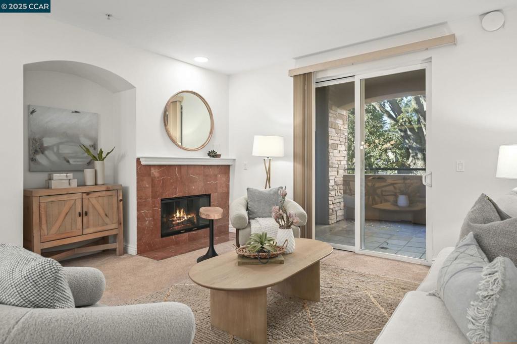 CREEKSIDE - Residential