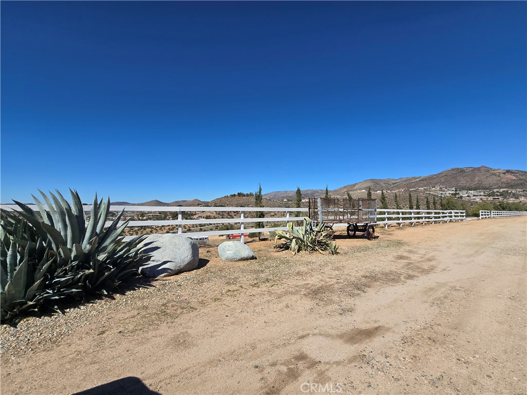 Custom Acton (CACTO) - Land