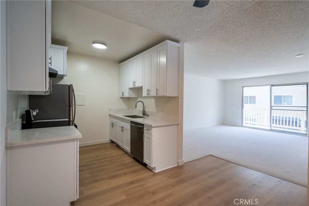 1707 Pacific Coast Highway 413