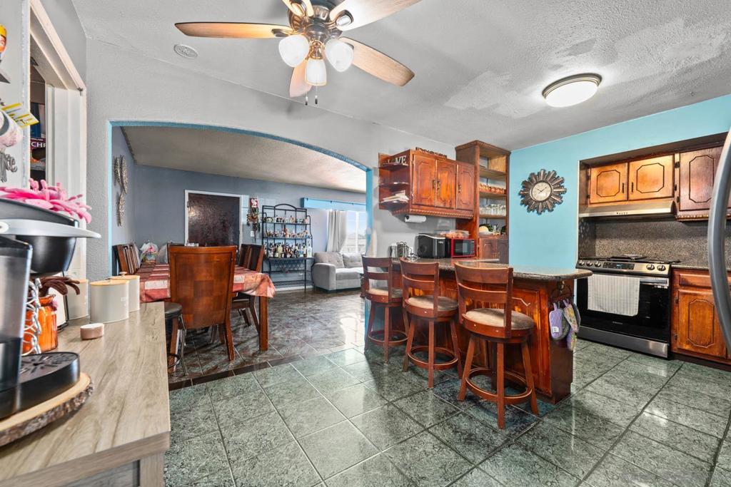 124 E View St