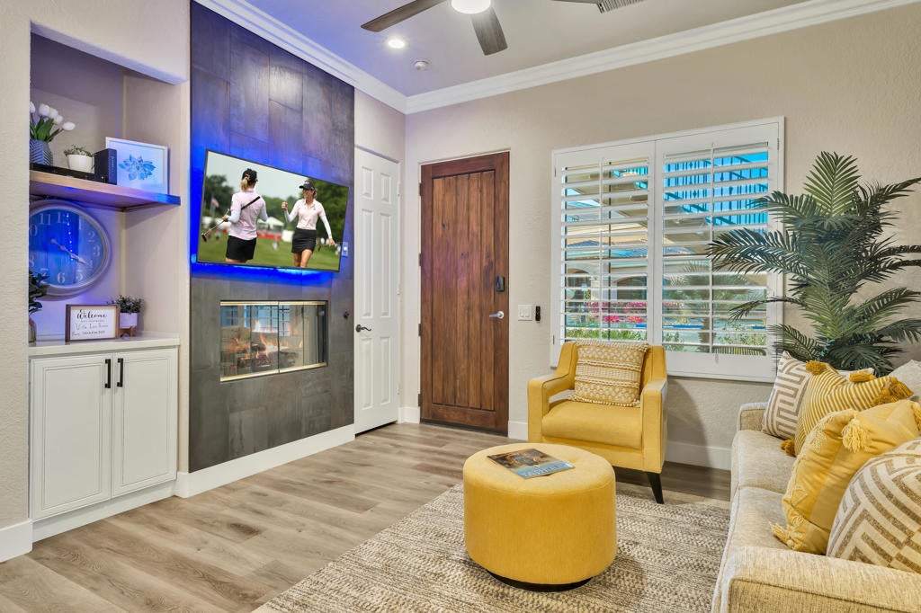 50750 Santa Rosa Plaza 3