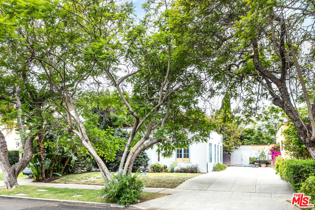 2125 Selby Avenue