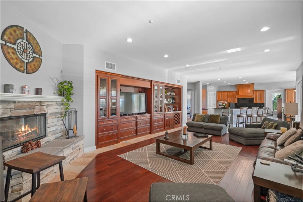 Country Club Estates (468) - Residential
