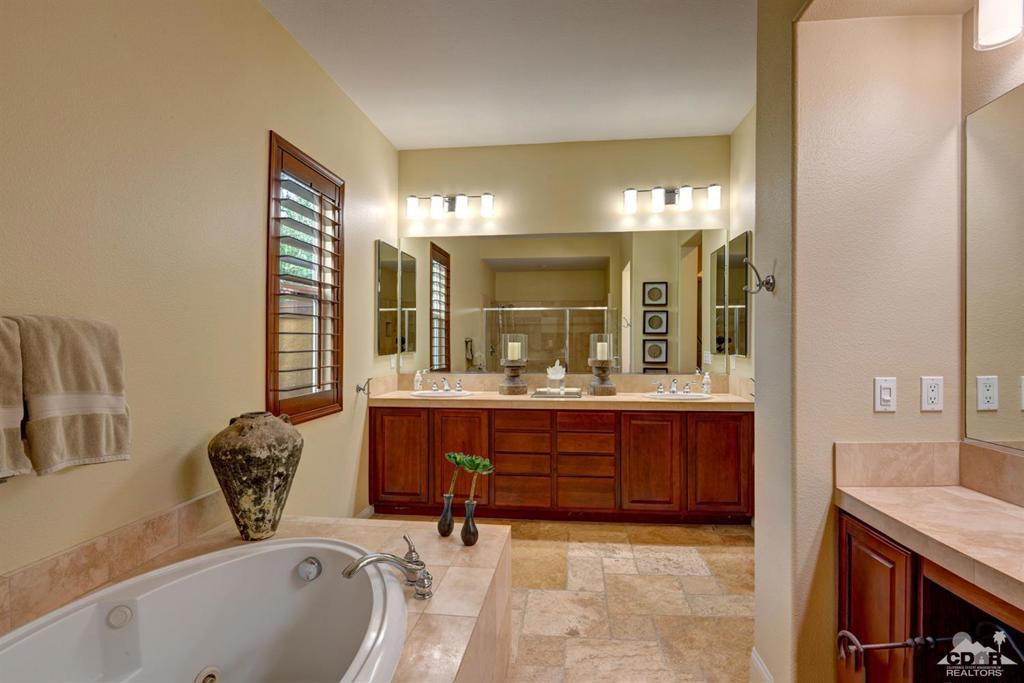 Rancho Santana - Residential