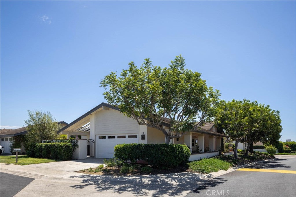 2 Shoal Drive