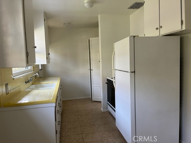 10856 Camarillo Street