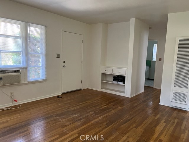 10856 Camarillo Street