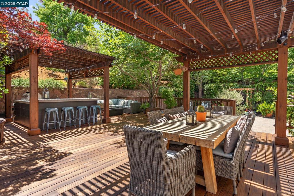 MAGEE RANCH - Residential