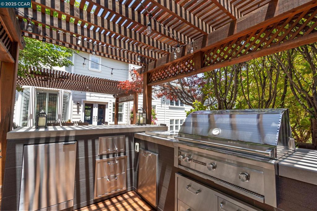 MAGEE RANCH - Residential