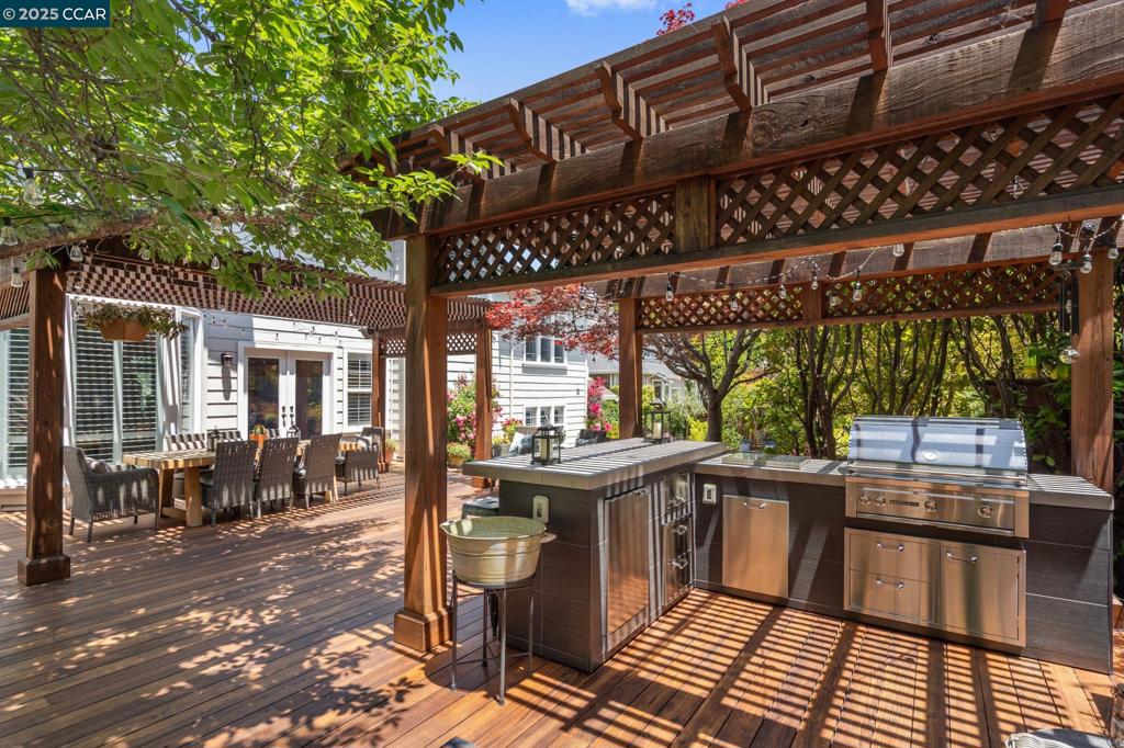 MAGEE RANCH - Residential