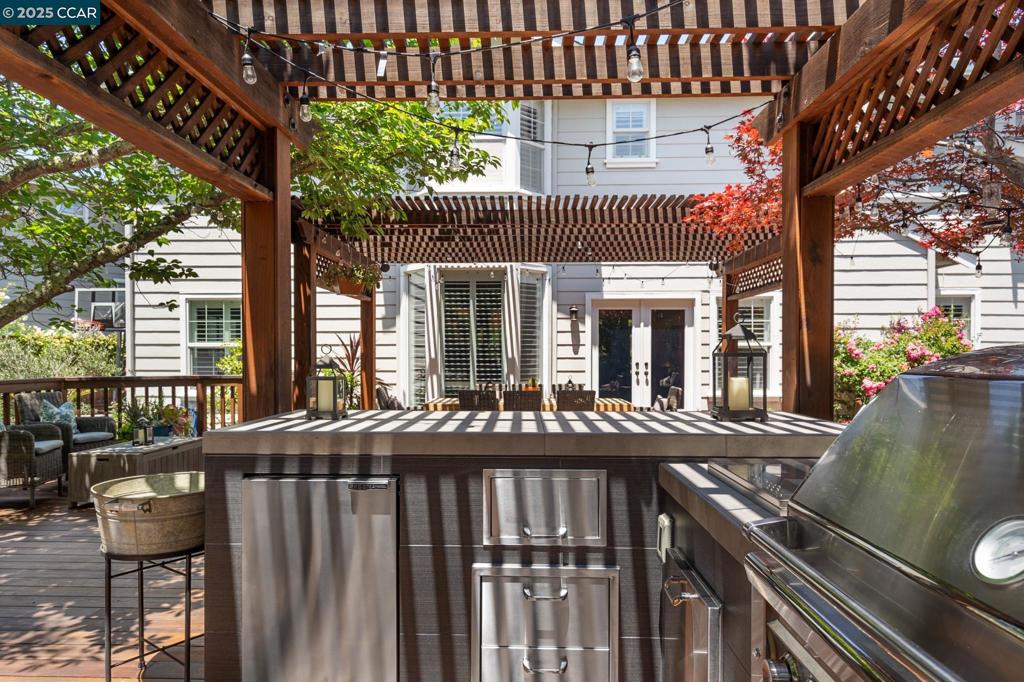 MAGEE RANCH - Residential