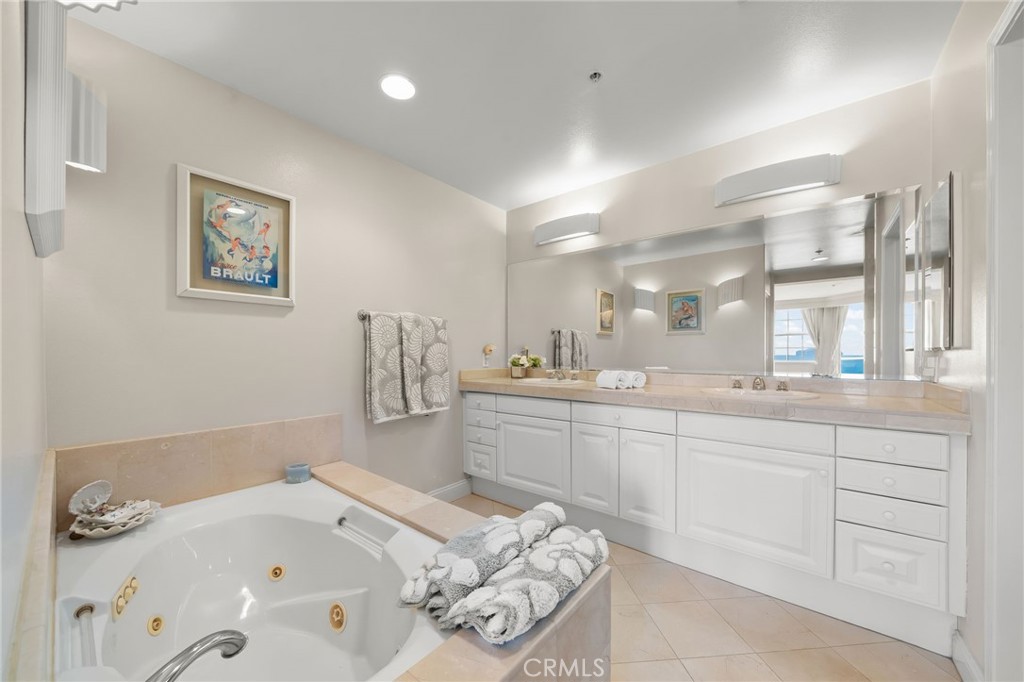 Alamitos Beach (AB) - Residential Lease