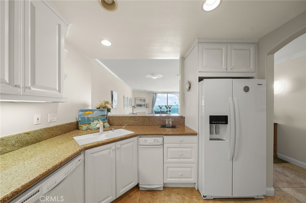 Alamitos Beach (AB) - Residential Lease