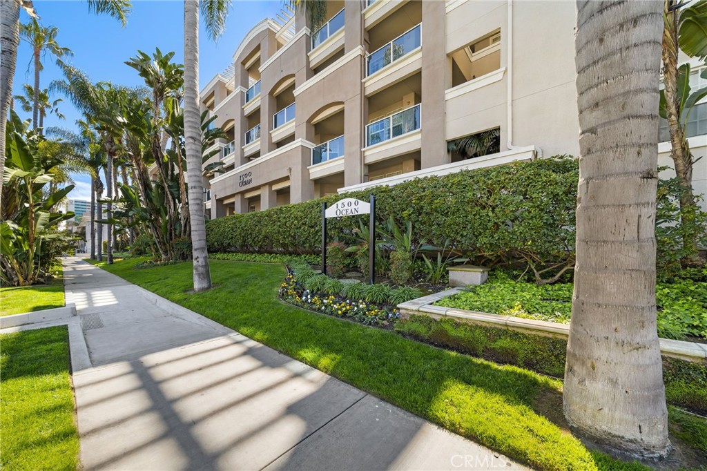Alamitos Beach (AB) - Residential Lease