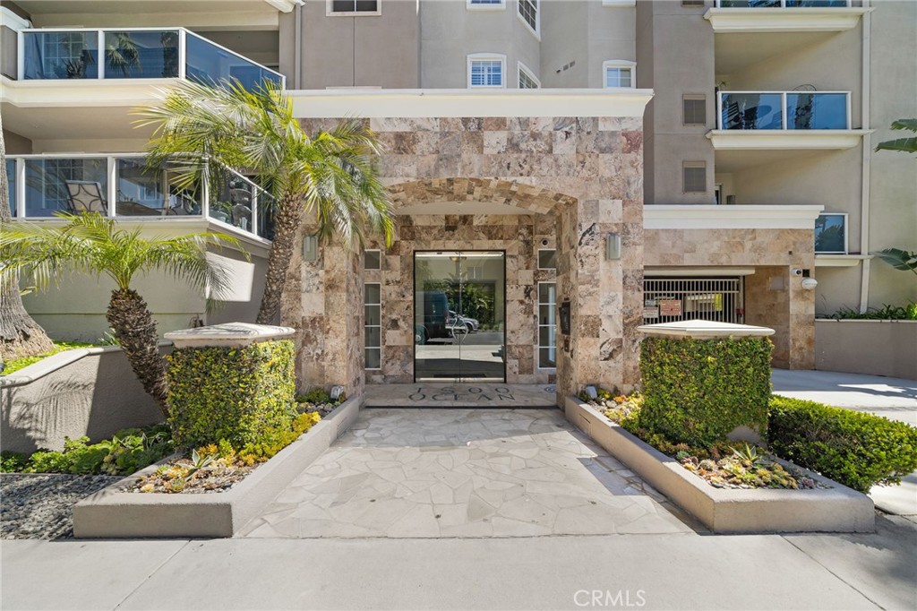 Alamitos Beach (AB) - Residential Lease