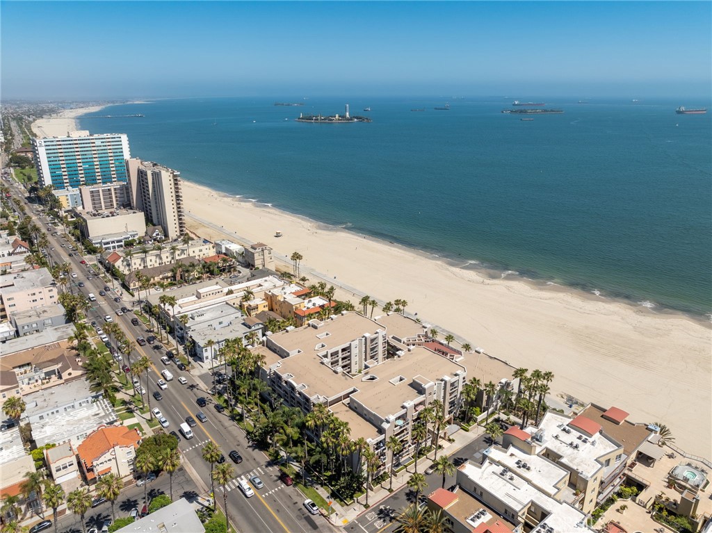 Alamitos Beach (AB) - Residential Lease