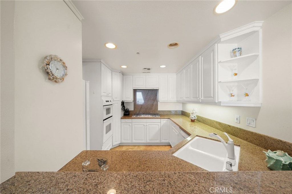 Alamitos Beach (AB) - Residential Lease