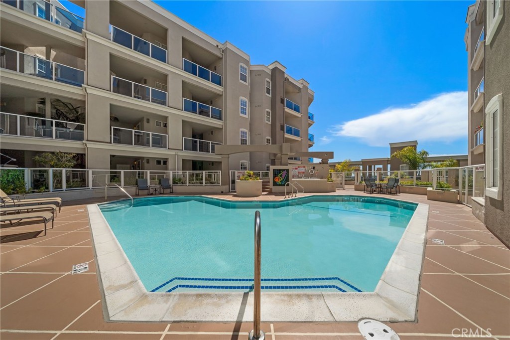 Alamitos Beach (AB) - Residential Lease