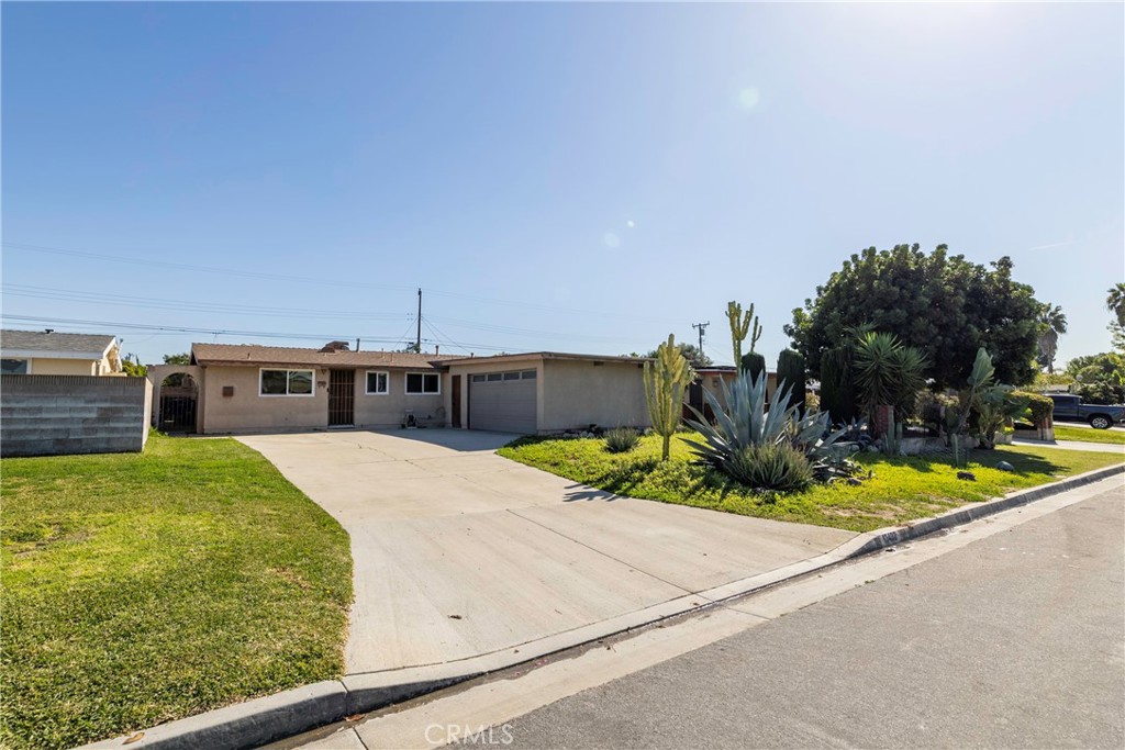 13432 Bona Vista Lane