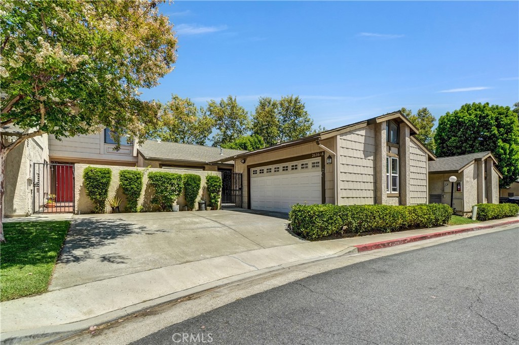 2616 N Tustin Avenue A