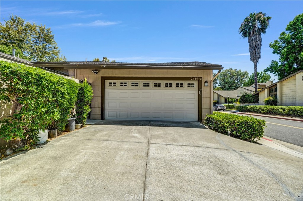 2616 N Tustin Avenue A