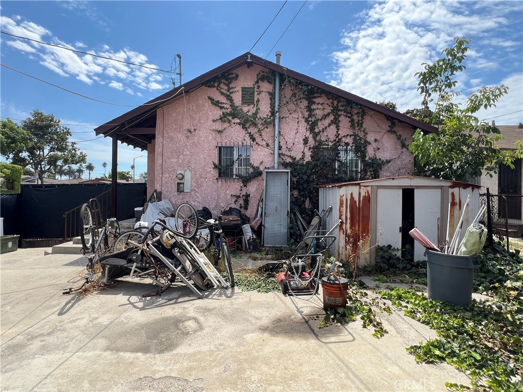 1201 W 71st