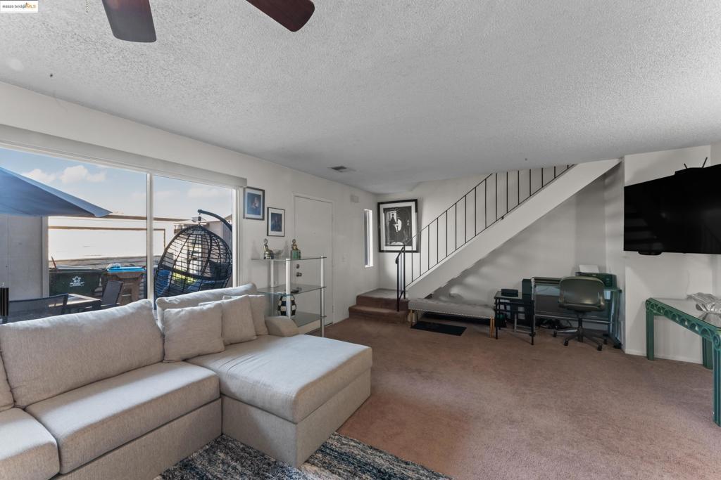 GENTRY COURT - Residential