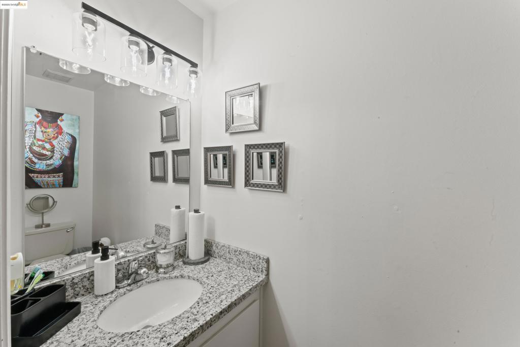 GENTRY COURT - Residential