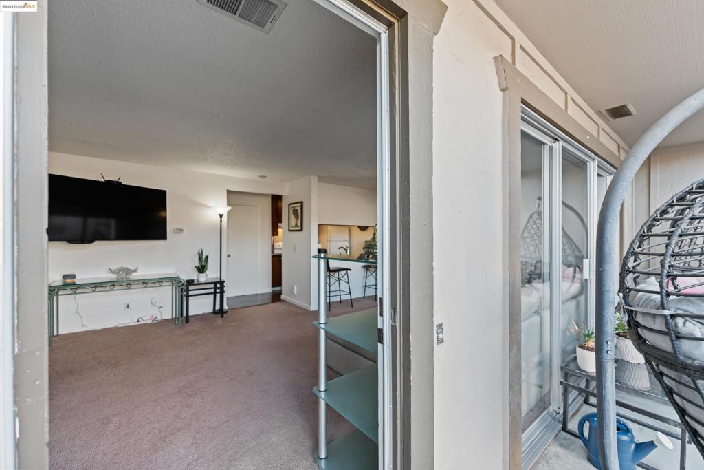 GENTRY COURT - Residential