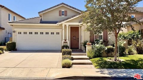 Photo of 28315 Roman Court, Saugus, CA 91350 (MLS # 26863625)